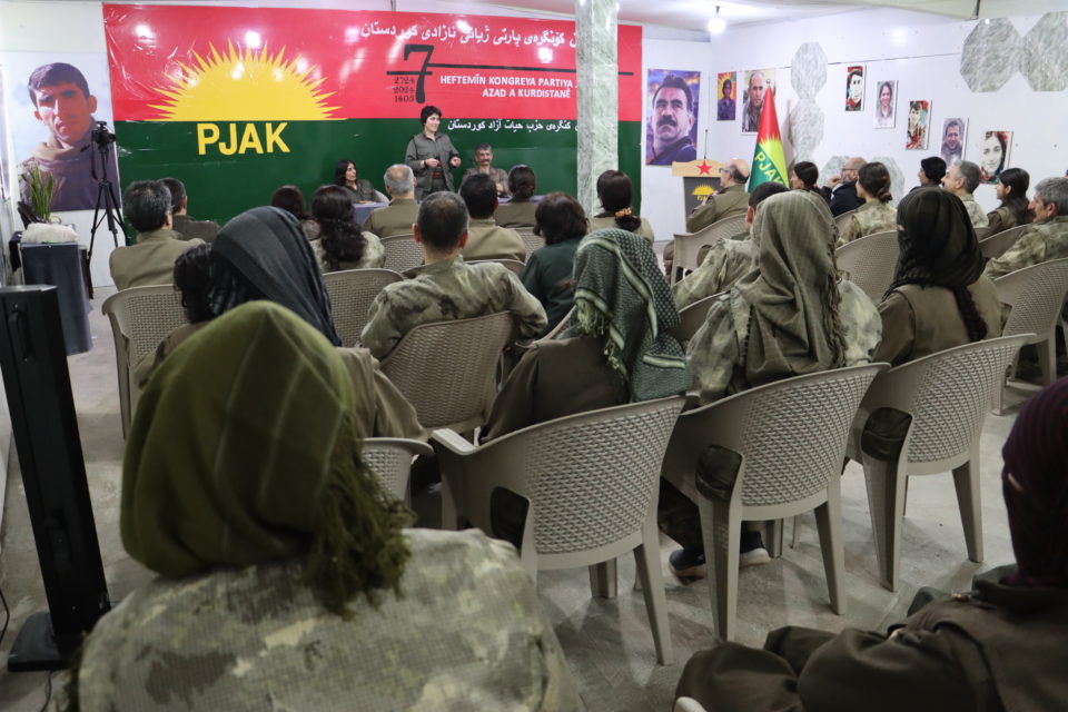 پژاک: حملە سپاە بە گریلای آزادی کوردستان و پیشمەرگە حزب دمکرات را مصداق تروریسم دولتی میدانیم